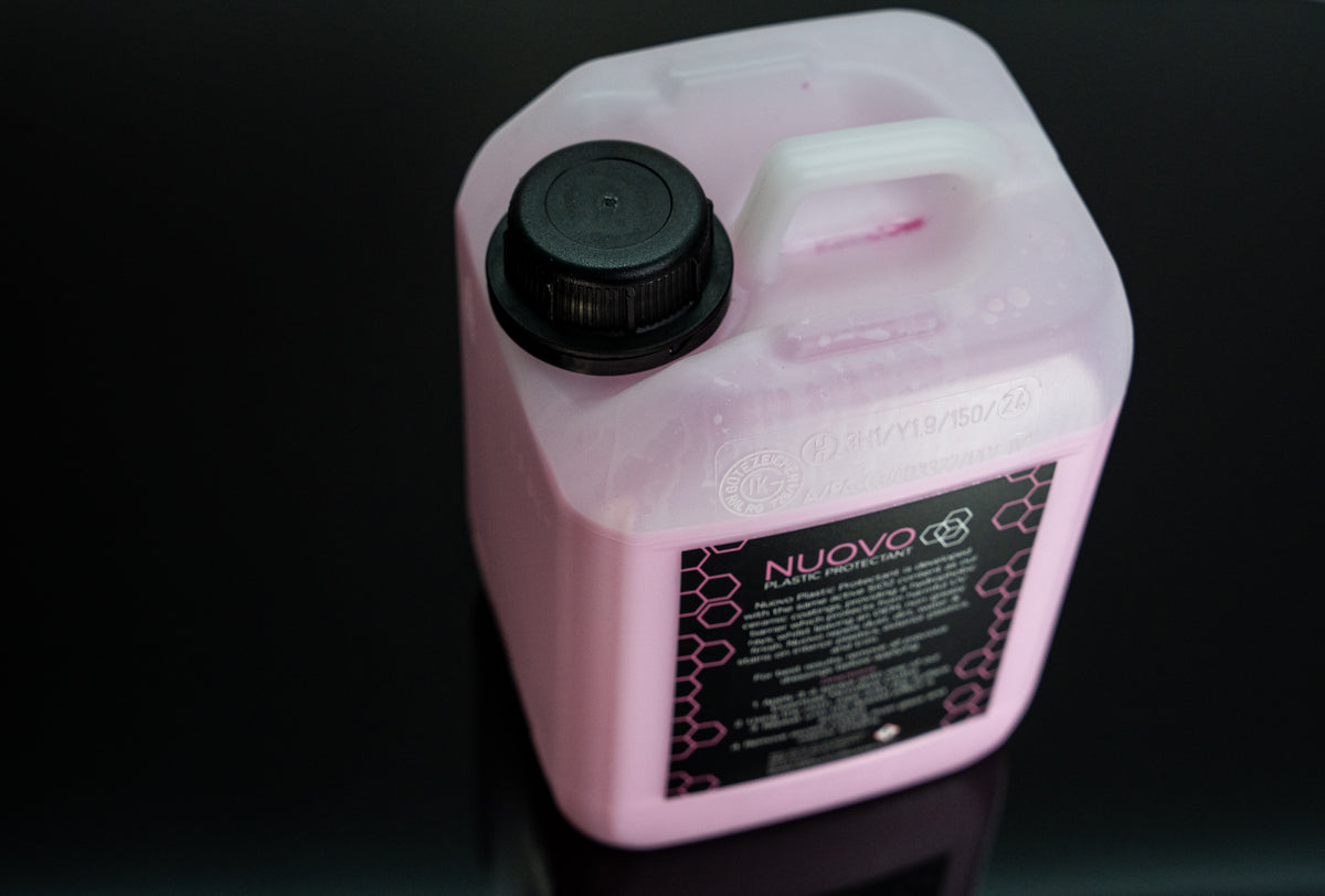 Carbon Collective Nuovo SiO2 Plastic Protectant