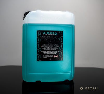Carbon Collective Refresh Glass Cleaner