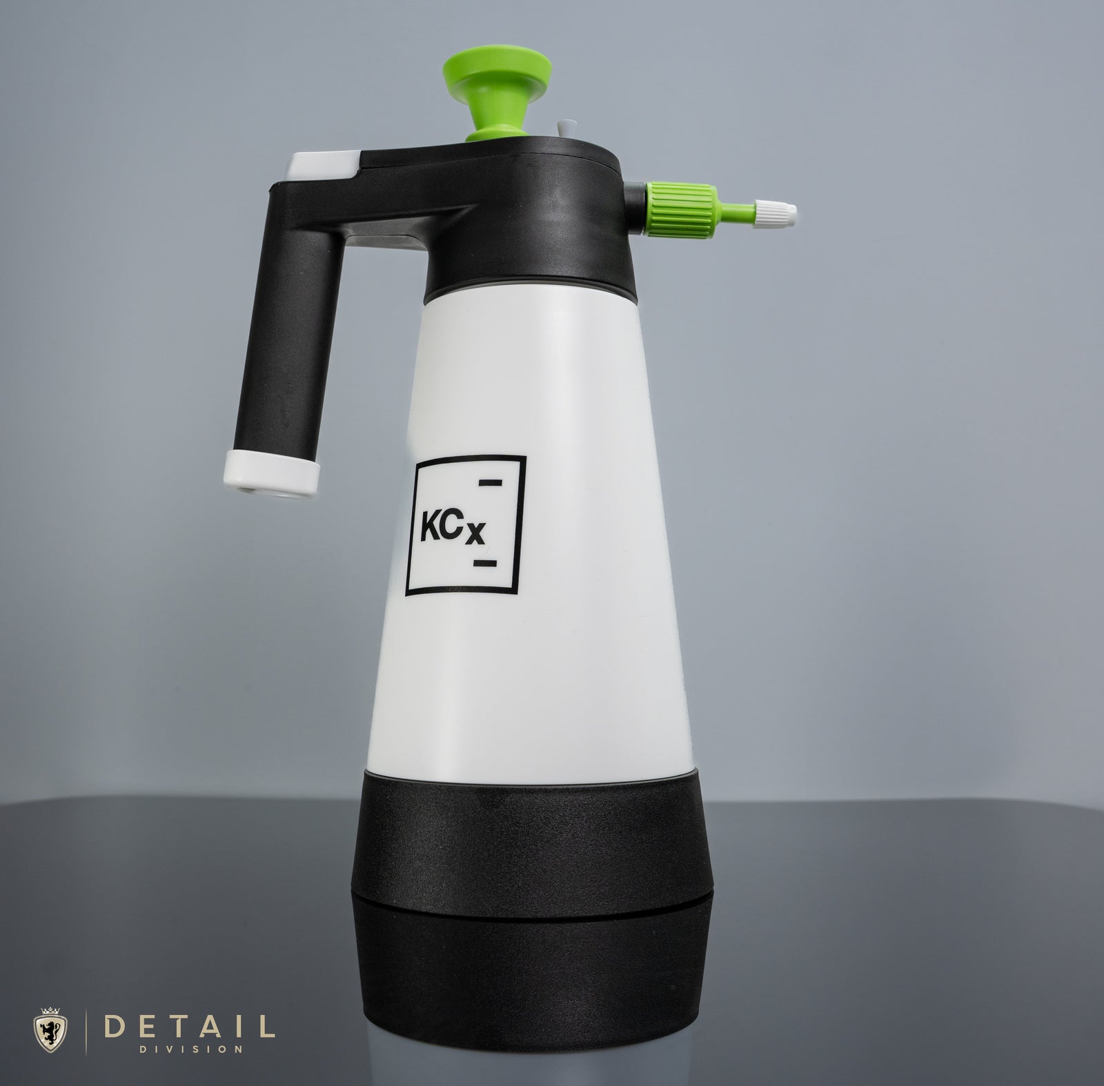 Green Koch Chemie 1.5L Pump Pressure Sprayer for alkaline products like Green Star, Pol Star, and Multi Star. Features an adjustable spray tip and weighted dip tube for hard-to-reach areas, plus a pressure release valve for longevity.