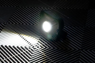 LUME Pro Rechargeable Hevy Duty Spot Light - Detail-Division